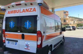Agrigento, pensionato muore cadendo dal balcone mentre pota una siepe 12 Ambulanza