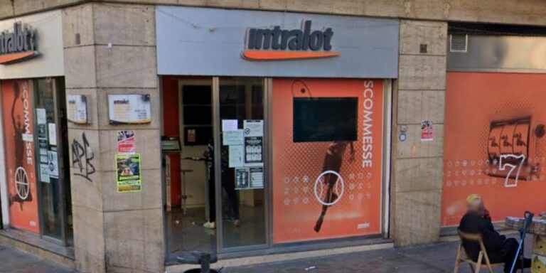 Palermo, rapina armata in un centro scommesse: minacciati i dipendenti 13 centro scommesse Palermo Palermo, rapina armata in un centro scommesse: minacciati i dipendenti