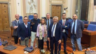 Consiglieri comunali opposizione Caltanissetta I consiglieri di opposizione di Caltanissetta occupano l'aula per l'emergenza idrica
