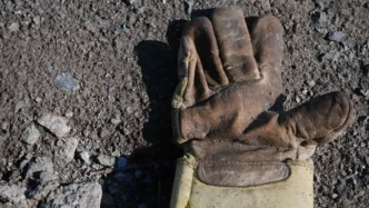 Pachino, muore 27enne schiacciato da mezzo meccanico 14 parma grave infortunio sul lavoro nella area prefabbricati srl Pachino, muore 27enne schiacciato da mezzo meccanico