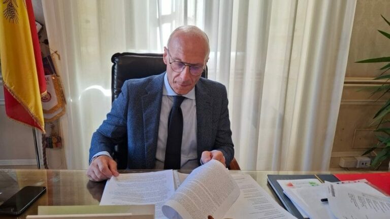 Caltanissetta, acqua tutti i giorni: il sindaco Tesauro annuncia la fine dell’emergenza idrica 5 Walter Tesauro, Sindaco di Caltanissetta