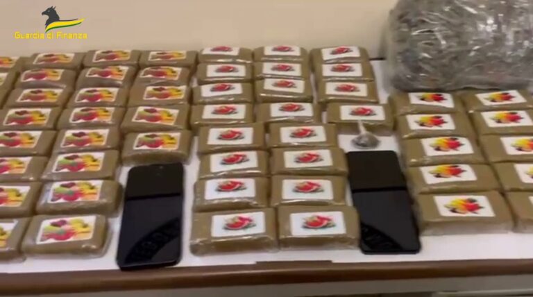 Gela, arrestato pusher in possesso di 7kg di sostanze stupefacenti 11 IMG 20241203 WA0001 Gela, arrestato pusher in possesso di 7kg di sostanze stupefacenti