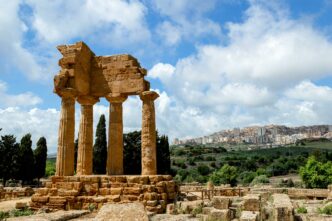 Valle dei Templi più accessibile con VideoSegnArt: un’app per ciechi e sordi 7 pexels sergio scandroglio 173742814 15874578 Valle dei Templi più accessibile con VideoSegnArt: un’app per ciechi e sordi