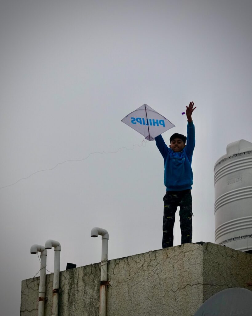India, un'esplosione di colori nel cielo per la festa degli aquiloni 15 WhatsApp Image 2025 01 14 at 20.40.02 1 India, un'esplosione di colori nel cielo per la festa degli aquiloni