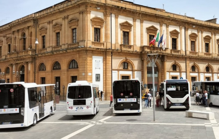 trasporto pubblico urbano Interrogazione di Area Civica sul trasporto gratuito per gli studenti a Caltanissetta: "risultato positivo"