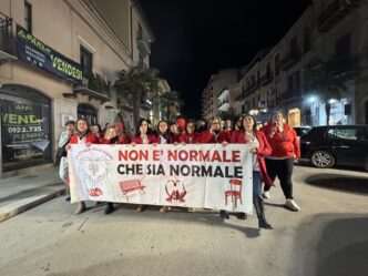 Canicattì scende in piazza: un corteo per dire no alla violenza sulle donne 10 FE3DC574 F9E6 4758 B9F3 590D9597389E 1 201 a Canicattì scende in piazza: un corteo per dire no alla violenza sulle donne