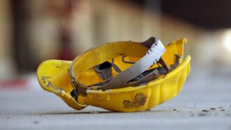 San Cataldo, morto l'operaio di 23 anni precipitato da un tetto