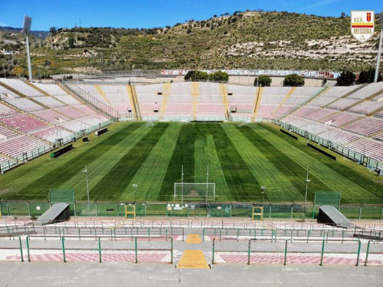 ACR Messina sull'orlo del baratro: il 10 giugno in tribunale si discuterà il fallimento. In dubbio l'iscrizione in serie D 15 ACR Messina sull'orlo del baratro: il 10 giugno in tribunale si discuterà il fallimento. In dubbio l'iscrizione in serie D