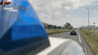 Screenshot 2025 08 25 alle 12.31.44 Carabinieri di Gela, operazione antidroga: sequestrati stupefacenti e denaro contante