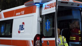 ambulanza 118 1024x716 1 Incidente mortale sulla Palermo-Sciacca: vittima una cinquantenne