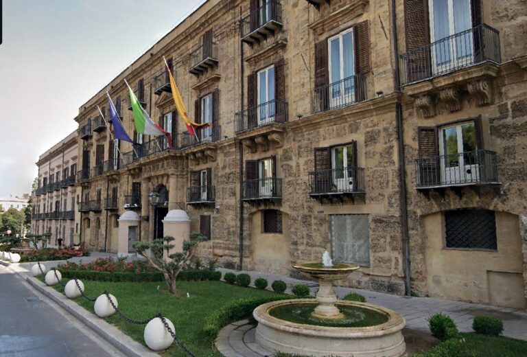 La giunta Schifani approva la legge di stabilità 2026-2028 13 Palazzo Presidenza Regione Siciliana