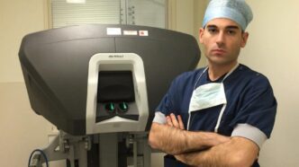 28467821 10155575495963893 7393764001163974032 n È un chirurgo di Licata a guidare il primo trapianto renale robotico in Romania