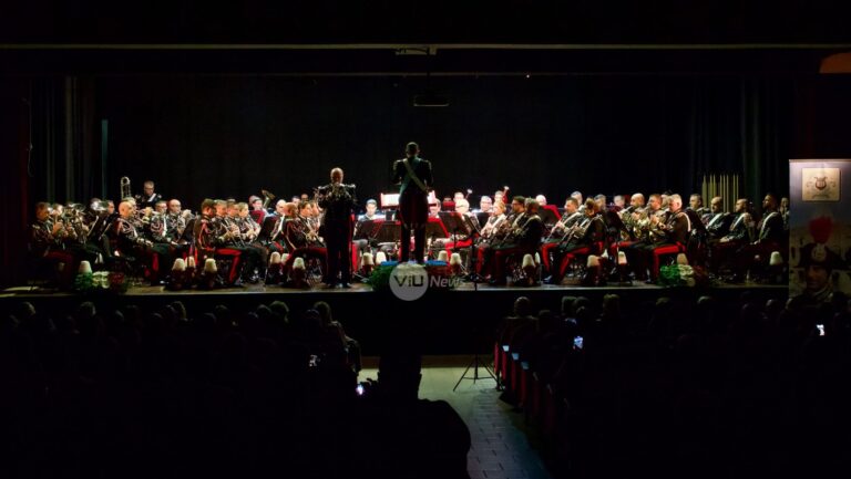 594974560 1212426747467316 5851981546544627304 n Serradifalco, standing ovation per la Banda Musicale dell’Arma dei Carabinieri