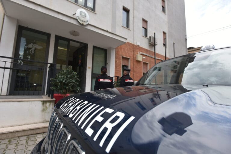 Misilmeri, cinquanta minuti al telefono per salvare una vita 5 I carabinieri della Compagnia di Misilmeri sventano un tentativo di suicidio