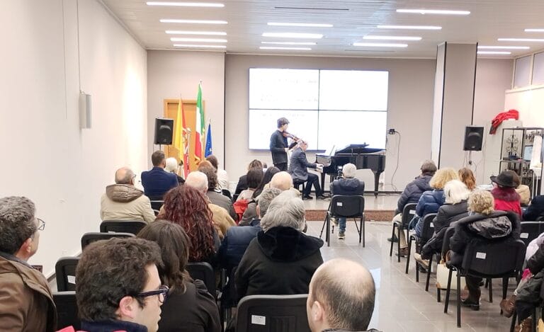 San Cataldo, il violinista Leonardo Enna incanta la sala Borsellino 7 IMG 20260331 192414 San Cataldo, il violinista Leonardo Enna incanta la sala Borsellino