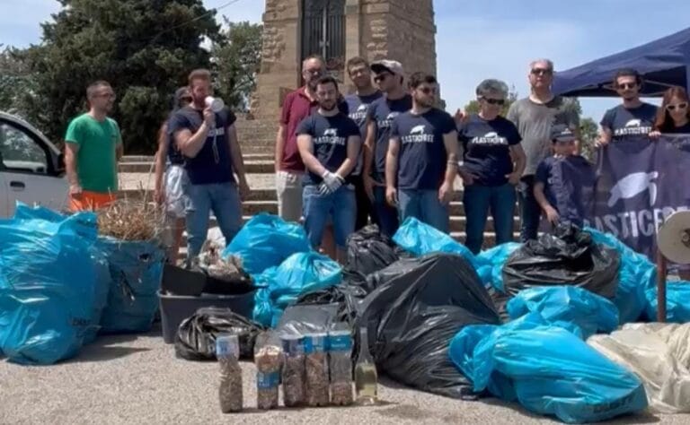 Caltanissetta, cleanup al Redentore: i volontari Plastic Free rimuovono 4mila mozziconi di sigaretta 11 pro qFJ2W1ai e1780865273147 Caltanissetta, cleanup al Redentore: i volontari Plastic Free rimuovono 4mila mozziconi di sigaretta