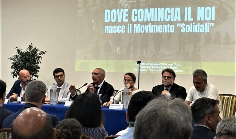 Il movimento civico “Futura” di Caltanissetta alla presentazione della rete regionale “Solidali” 9 Foto presentazione movimento civico regionale Solidali Palermo 30 Giugno 2 3 e1783495549404 Il movimento civico “Futura” di Caltanissetta alla presentazione della rete regionale “Solidali”