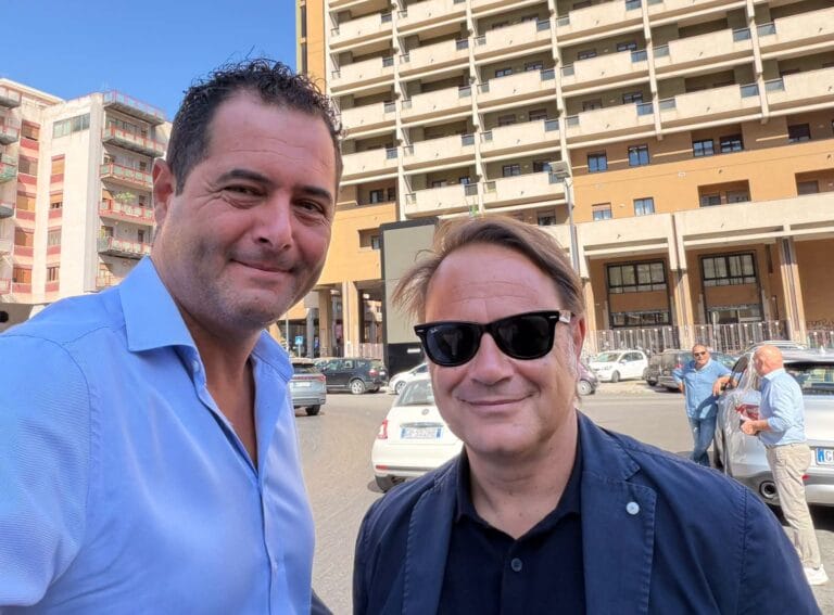 Sanità, il sindaco Conti chiede l'apertura di Oculistica e un decreto urgente 7 Terenziano Di Stefano, sindaco di Gela e Massimiliano Conti, sindaco di Niscemi