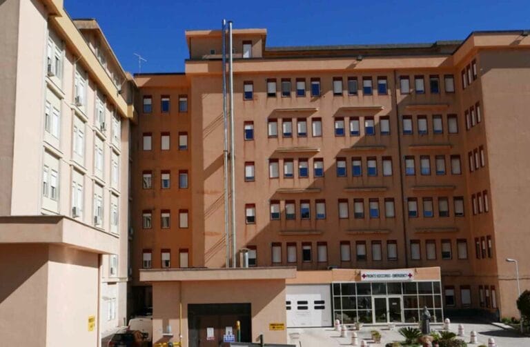 Ospedale Longo, Mussomeli sfida l'ASP: via al piano per salvare il presidio 5 Ospedale Longo, Mussomeli sfida l'ASP: via al piano per salvare il presidio