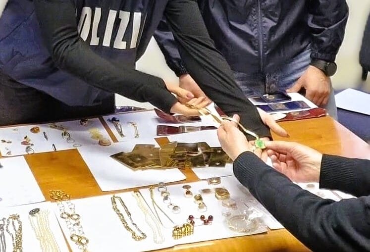 Caltanissetta, finto maresciallo dei carabinieri tenta di truffare una coppia: arrestato un 49enne 4 641224769 907139048734669 2987093600146905389 n e1791010311974 Caltanissetta, finto maresciallo dei carabinieri tenta di truffare una coppia: arrestato un 49enne