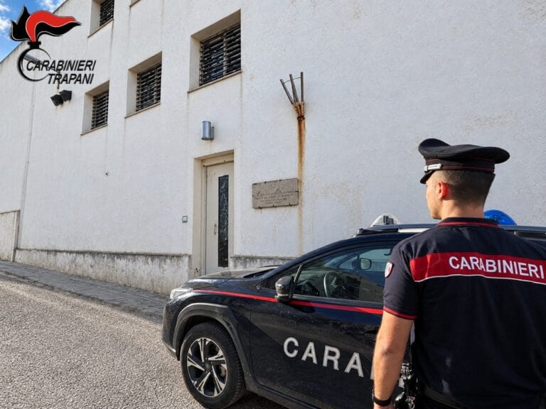 Carcere Favignana Estorsioni dal carcere di Favignana, quattro persone arrestate